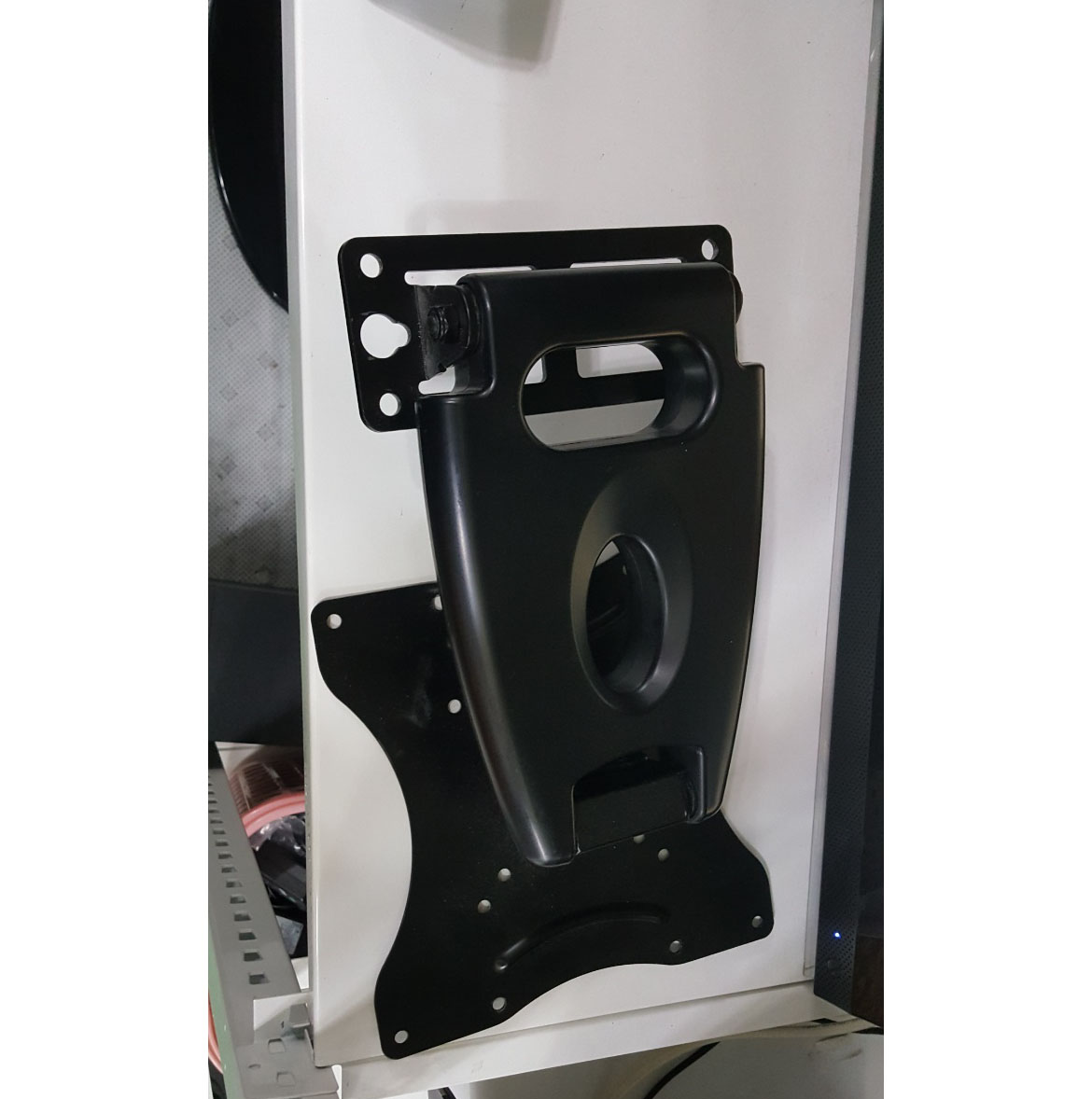 LED TV 27